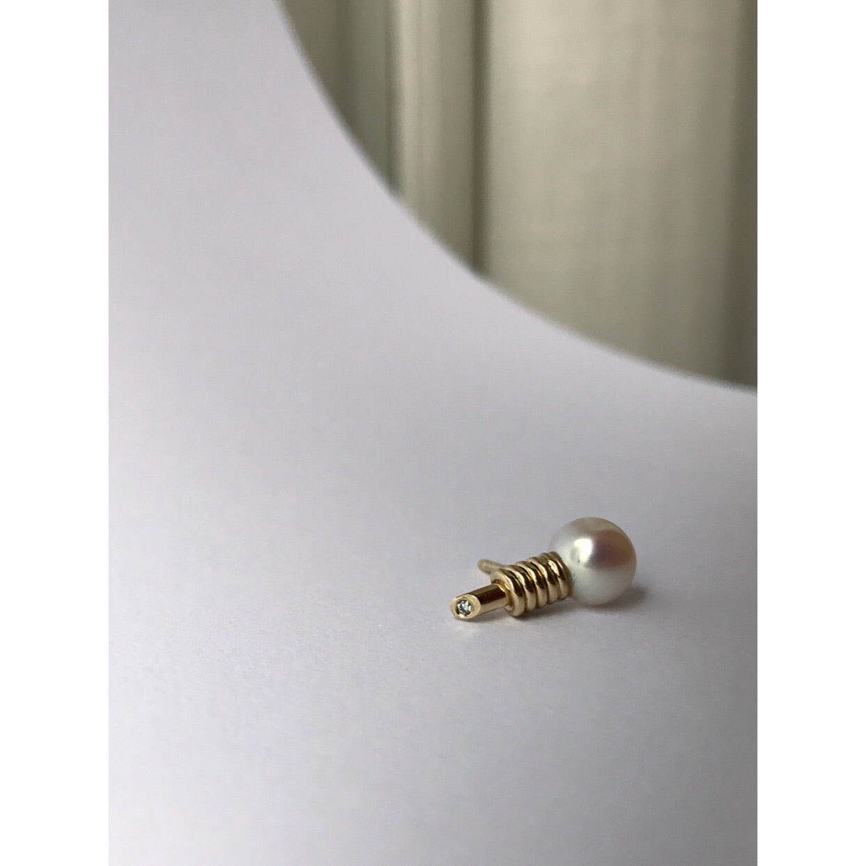 Pearl Studs - 14K