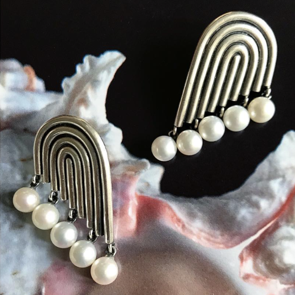 Supersonic Multiple Pearl Earrings